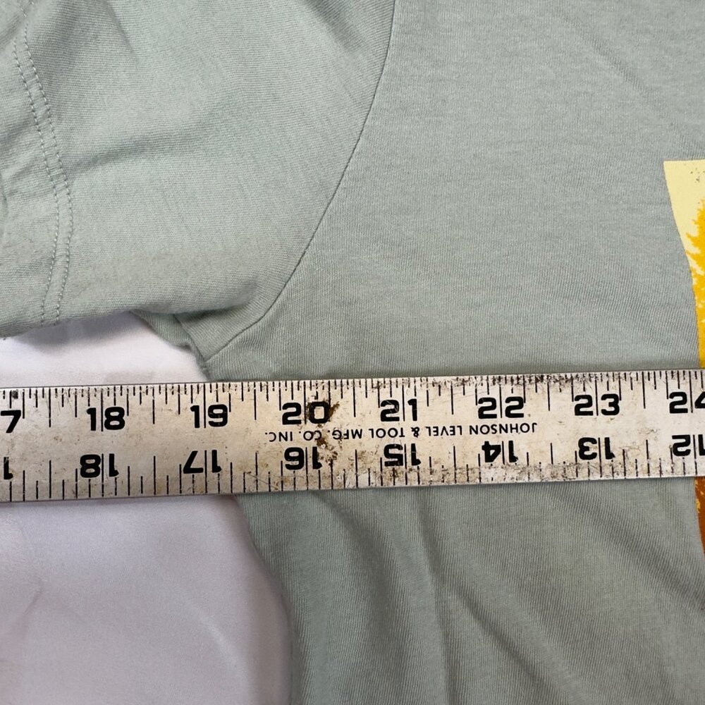 columbia small petite  green  tee euc - Picture 8 of 9